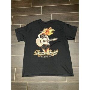 Taylor Swift Fearless Tour Shirt Size XL